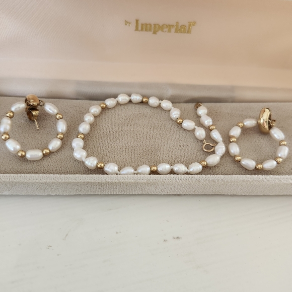 Imperial Jewelry - GORGEOUS freshwater pearl bracelet and earrings With 14k Gold Beads